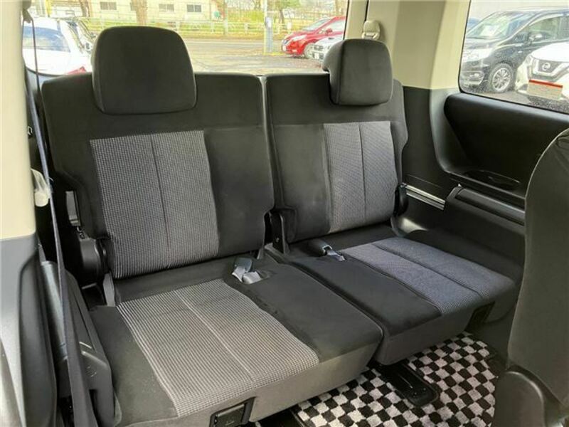 DELICA D5