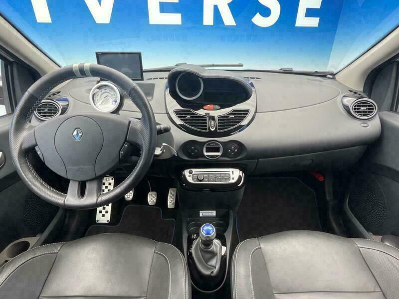 TWINGO