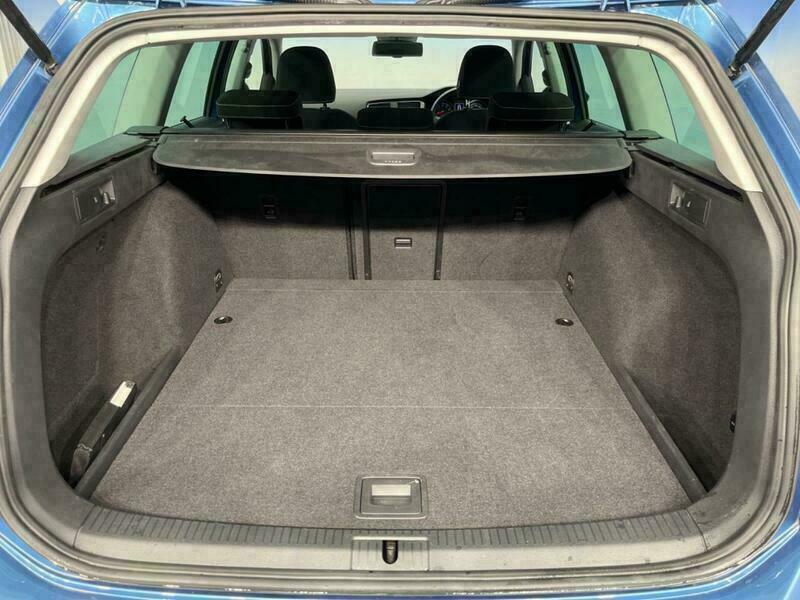 GOLF VARIANT