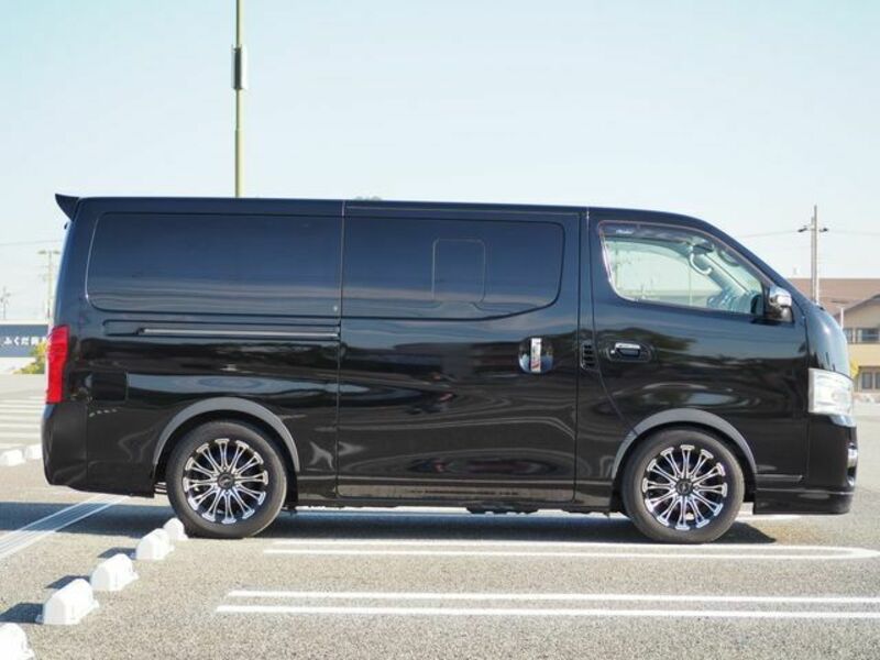 NV350 CARAVAN