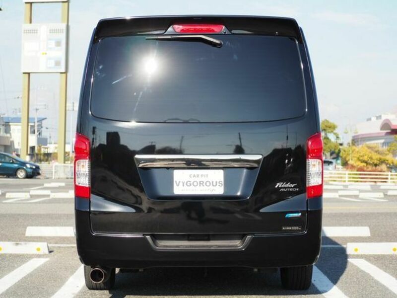 NV350 CARAVAN