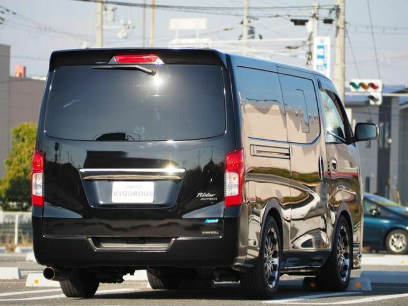 NV350 CARAVAN