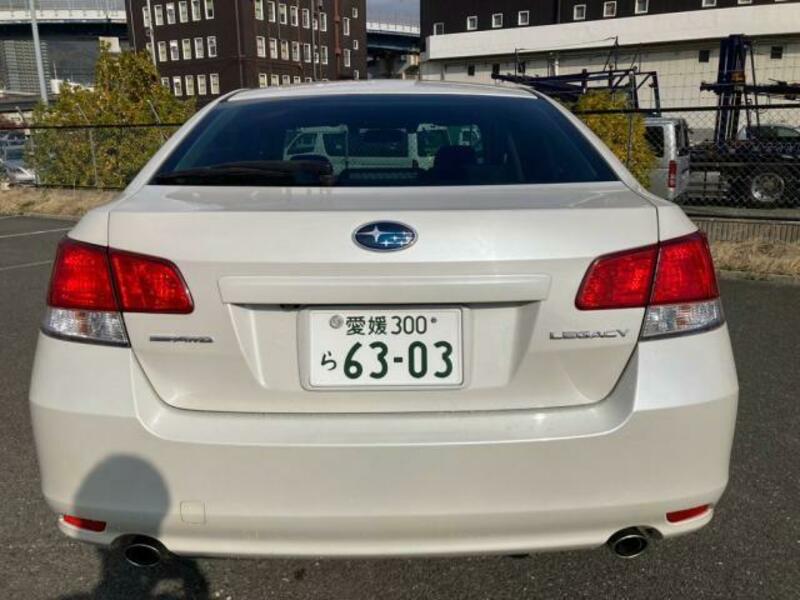 LEGACY B4