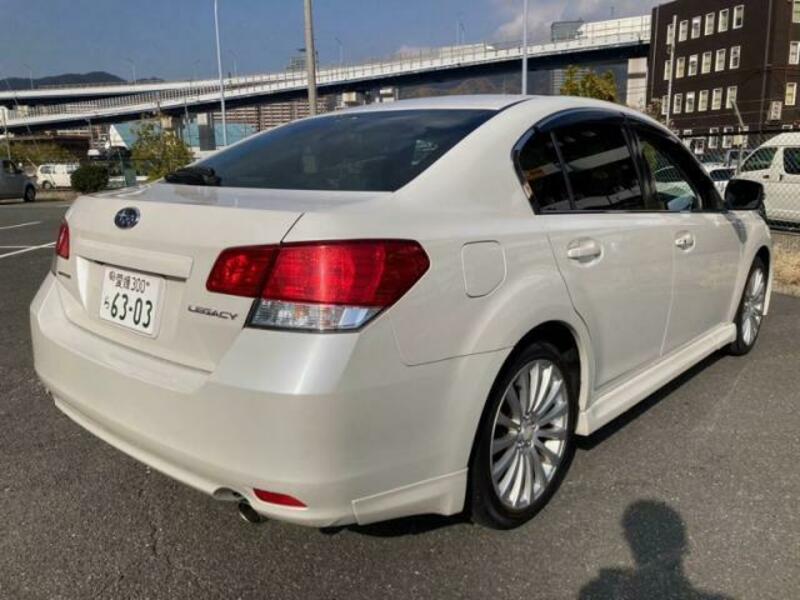 LEGACY B4