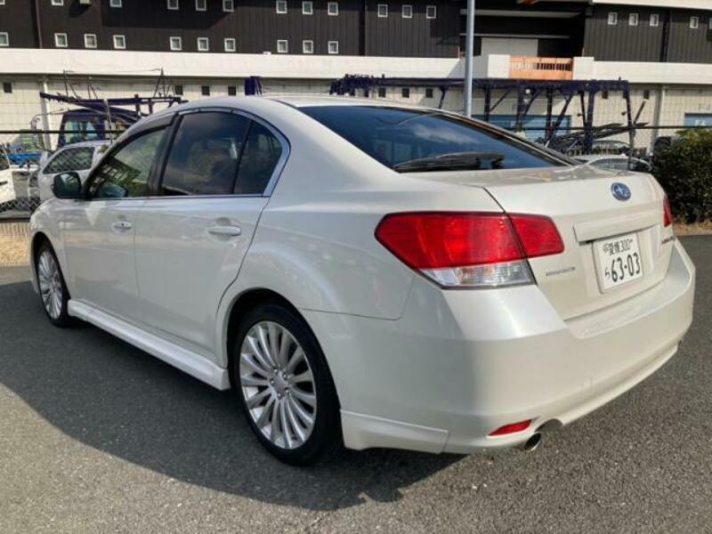 LEGACY B4
