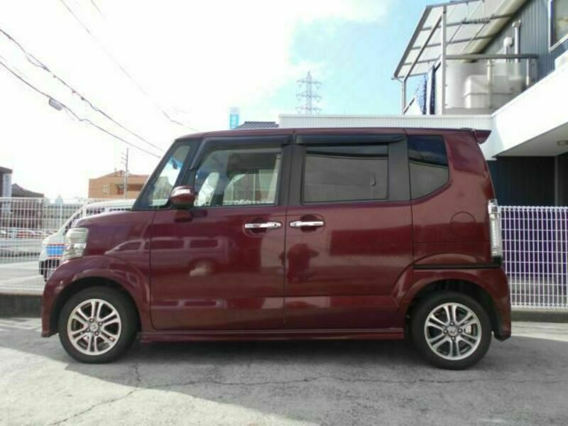 N BOX CUSTOM