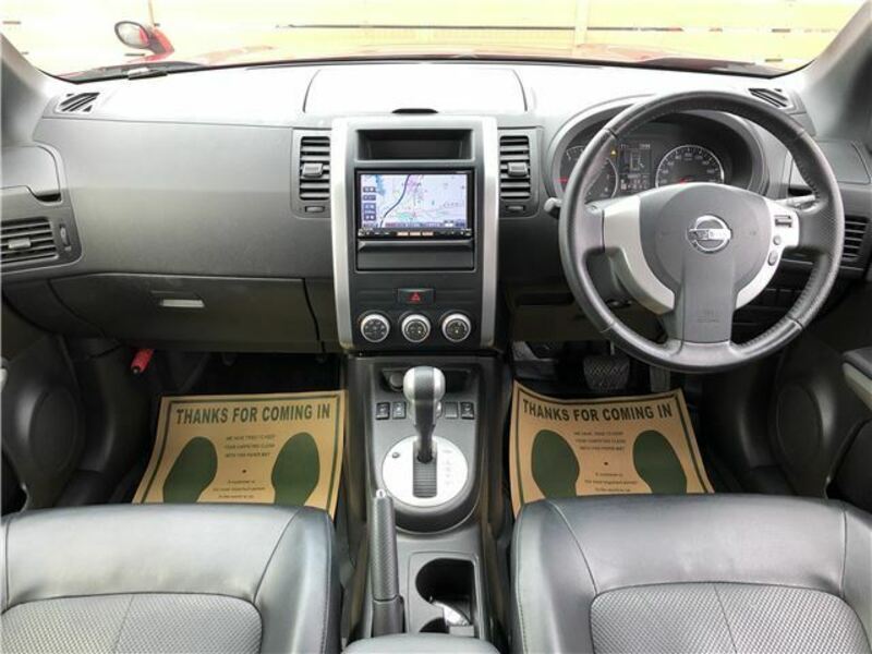 X-TRAIL
