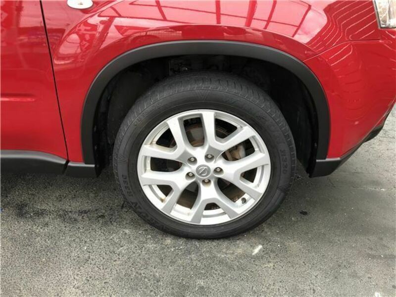X-TRAIL
