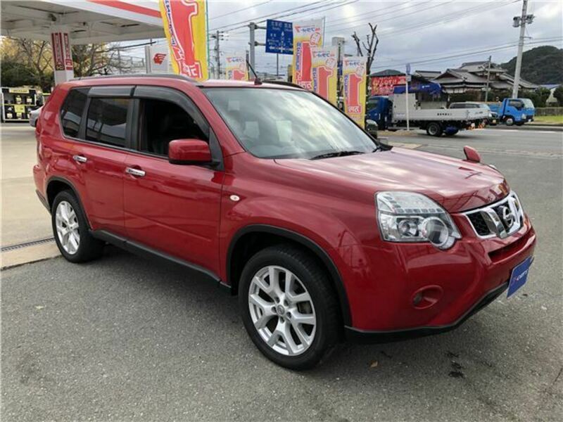 X-TRAIL