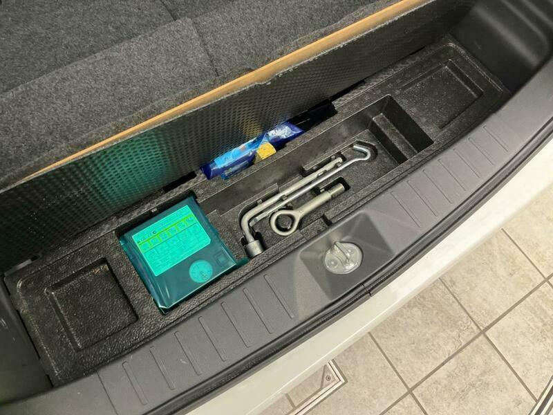 EK CUSTOM