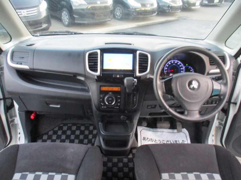DELICA D2