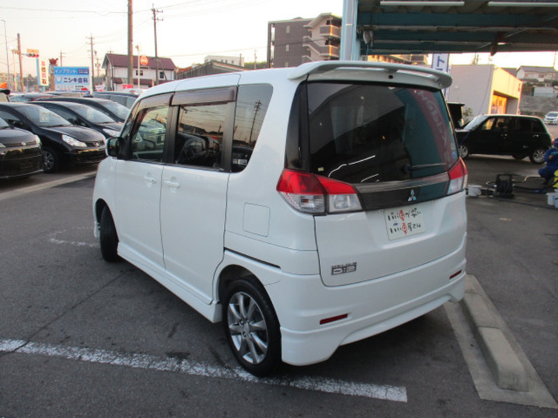 DELICA D2