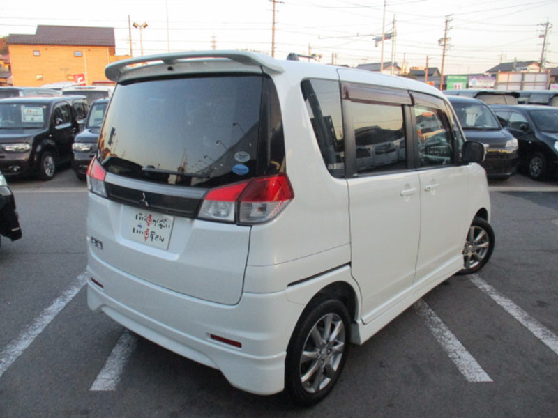 DELICA D2