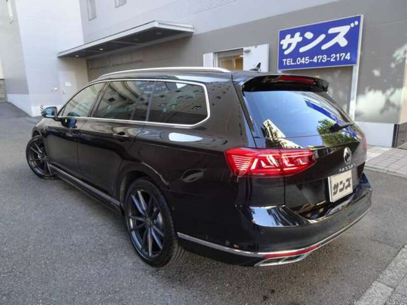 PASSAT VARIANT
