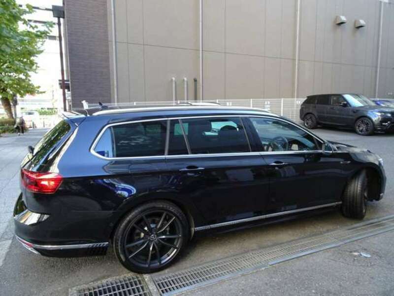 PASSAT VARIANT