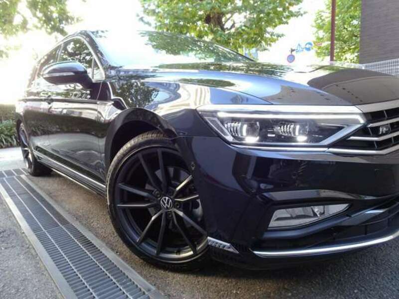 PASSAT VARIANT