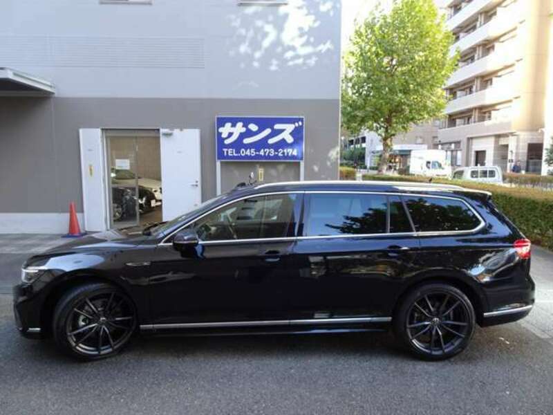 PASSAT VARIANT