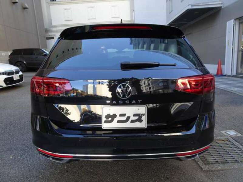 PASSAT VARIANT