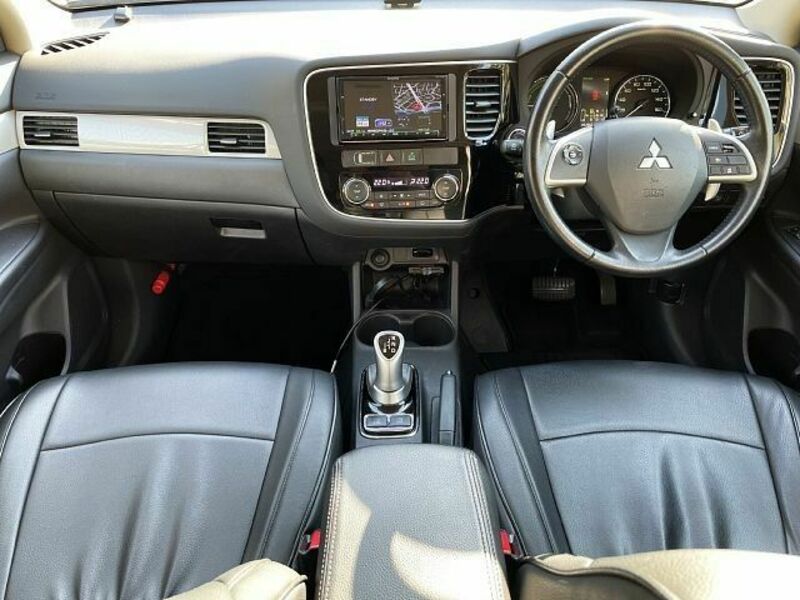 OUTLANDER PHEV