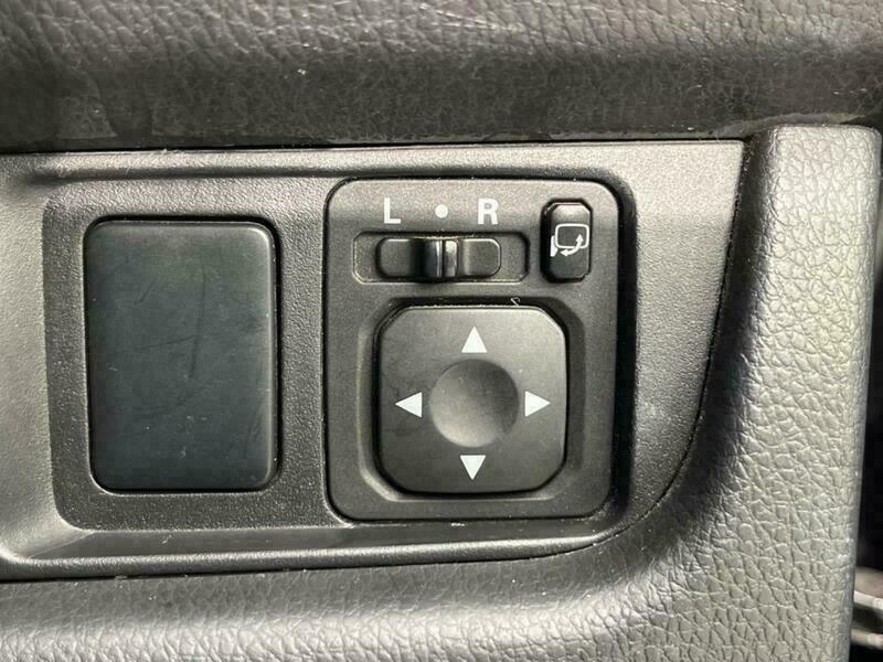 EK CUSTOM