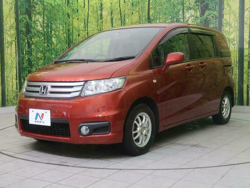 Honda freed spike 2011