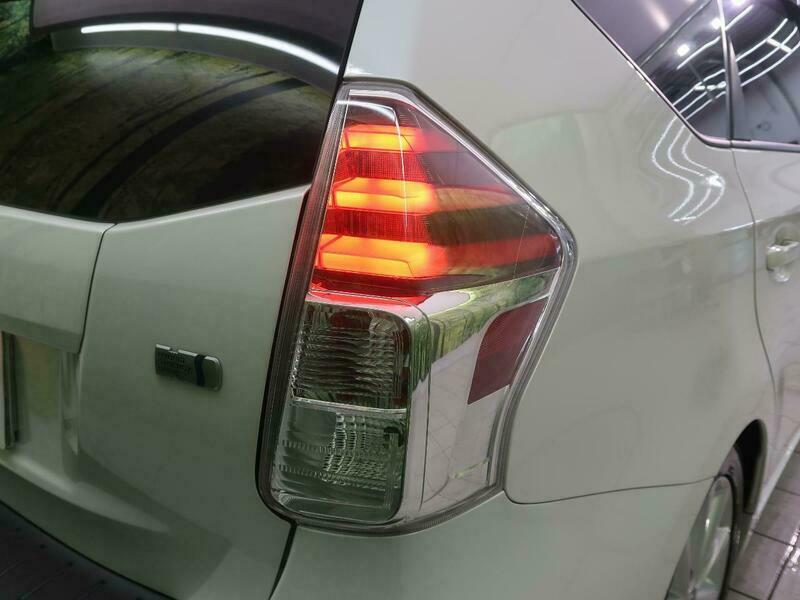 PRIUS ALPHA