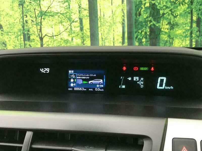 PRIUS ALPHA