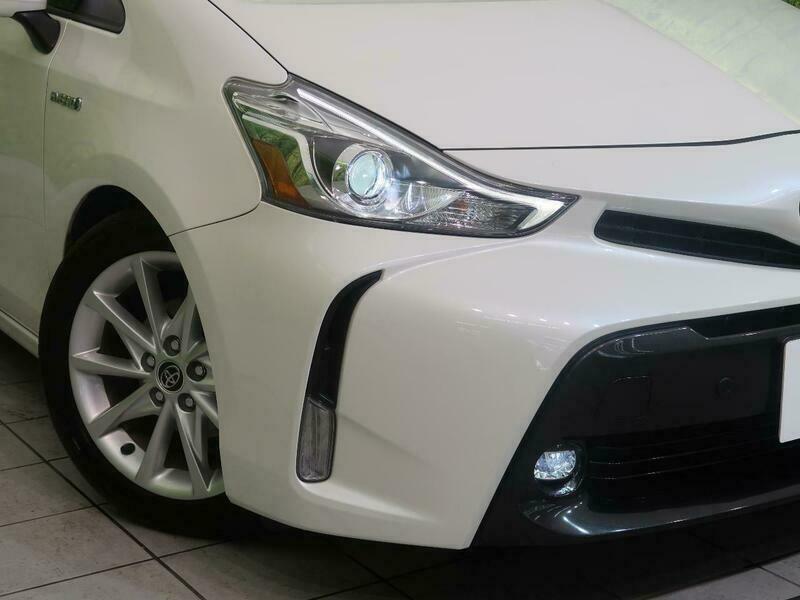 PRIUS ALPHA