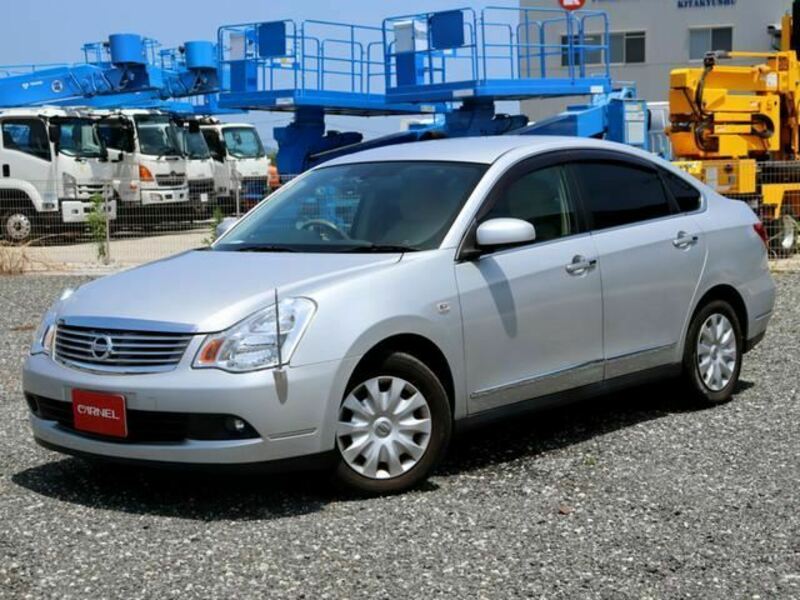 NISSAN　BLUEBIRD SYLPHY