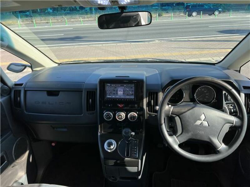DELICA D5