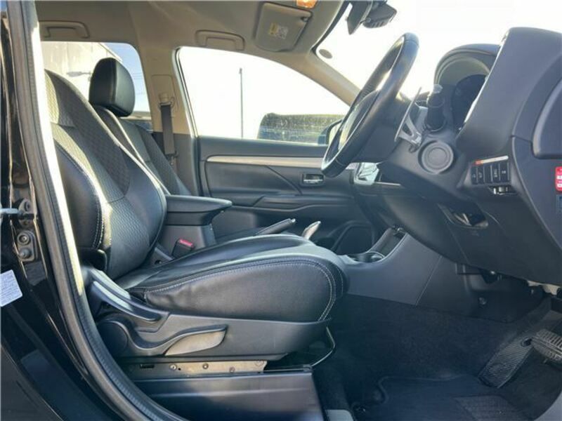 OUTLANDER PHEV