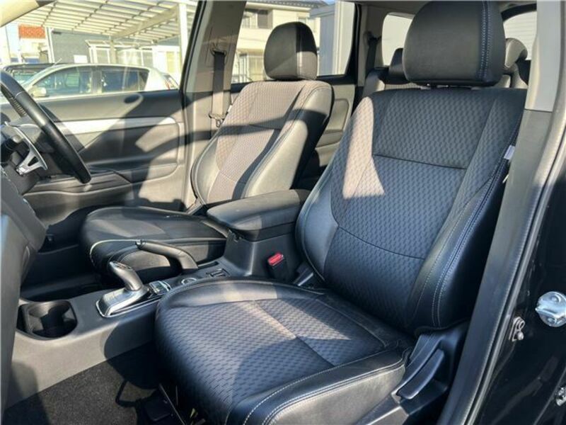 OUTLANDER PHEV