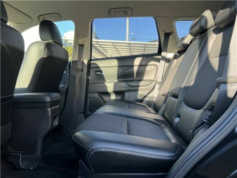 OUTLANDER PHEV