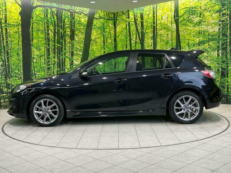 Axela Sport