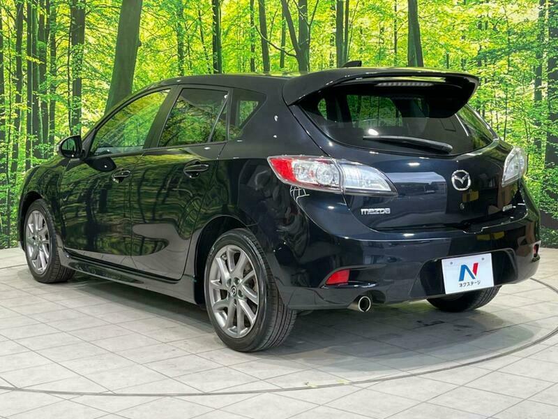 Axela Sport