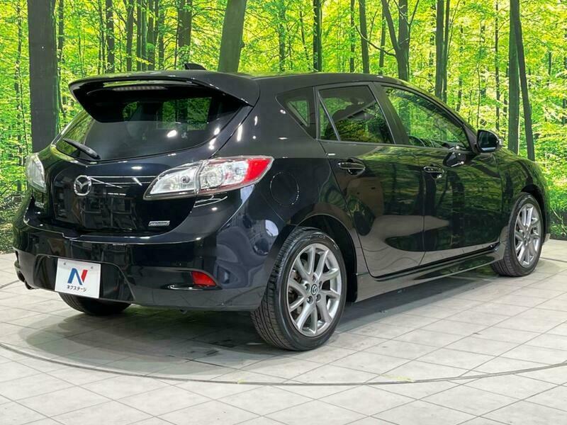 Axela Sport
