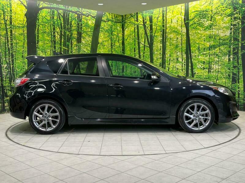 Axela Sport