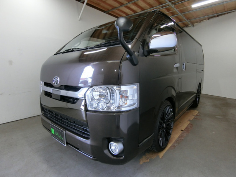 HIACE VAN-10