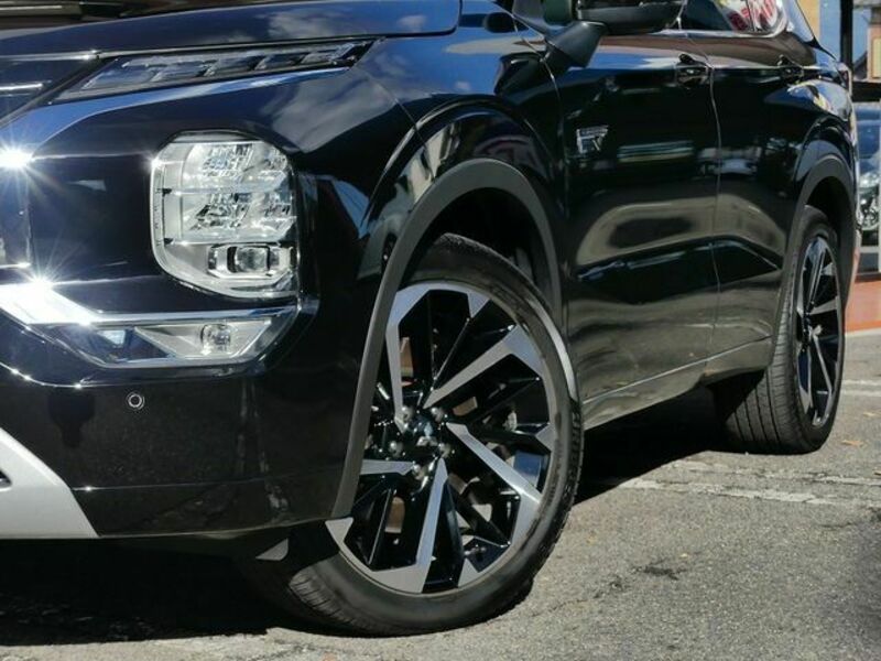 OUTLANDER PHEV