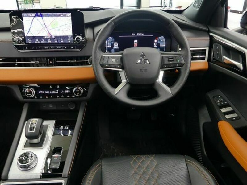 OUTLANDER PHEV