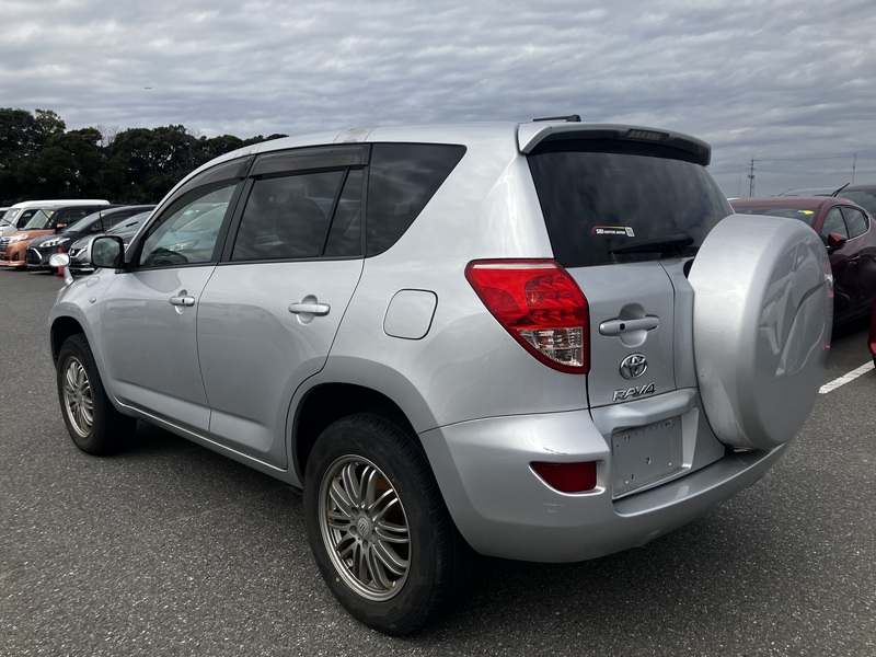 RAV4