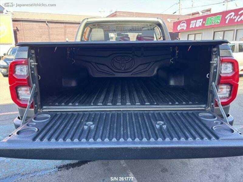 HILUX