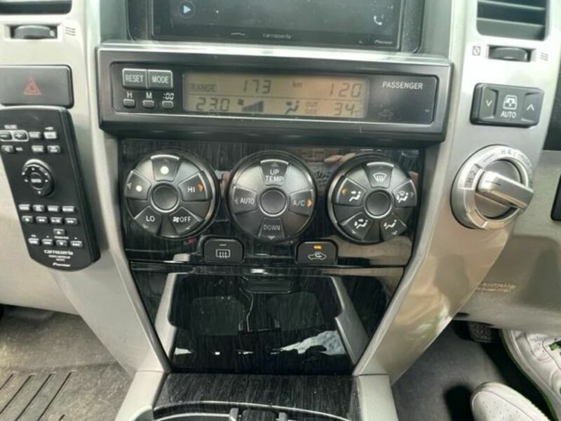 HILUX SURF