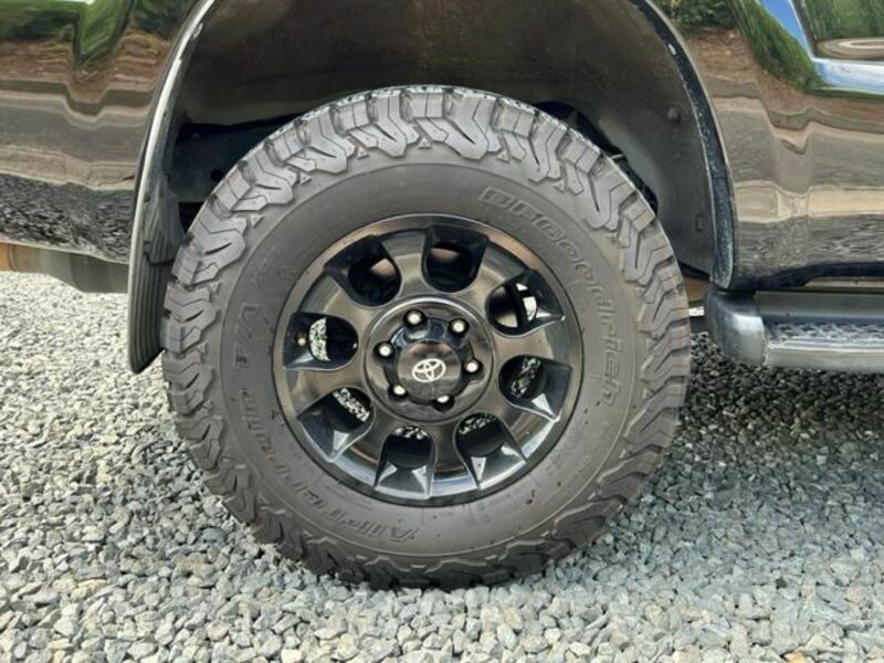 HILUX SURF
