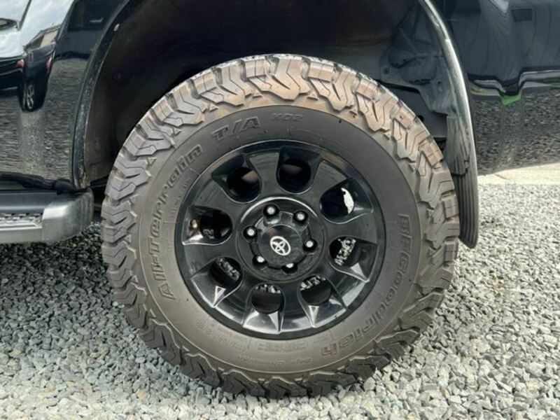 HILUX SURF