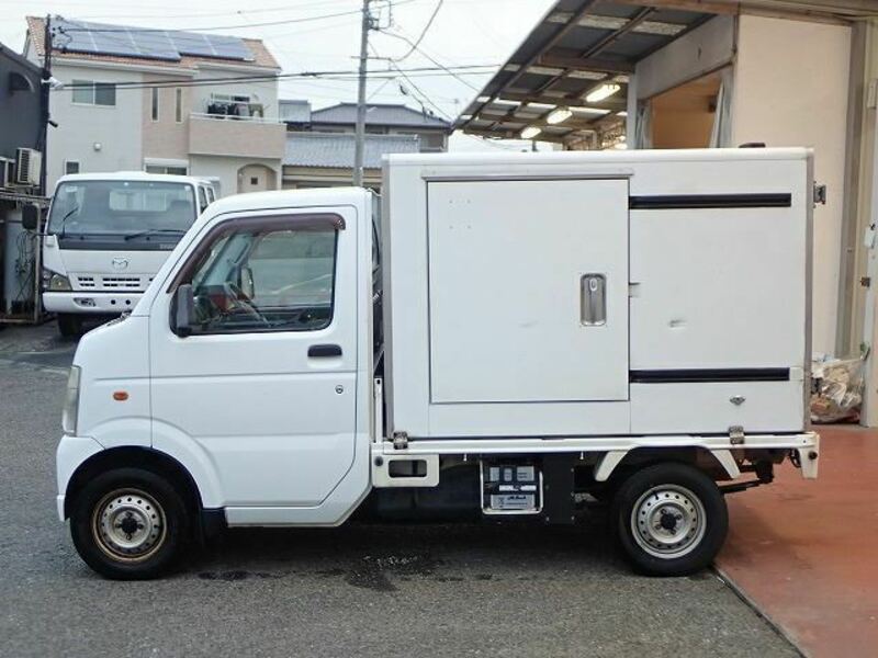 CARRY TRUCK
