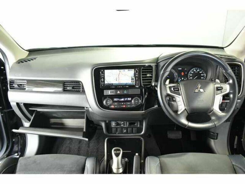OUTLANDER PHEV