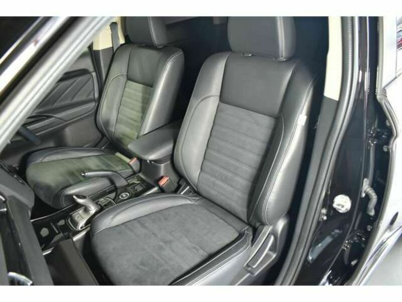 OUTLANDER PHEV