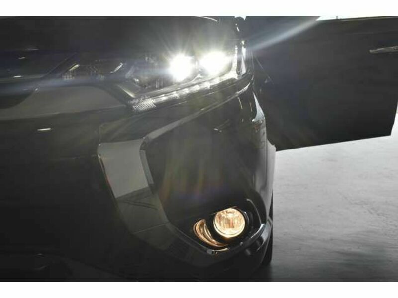 OUTLANDER PHEV