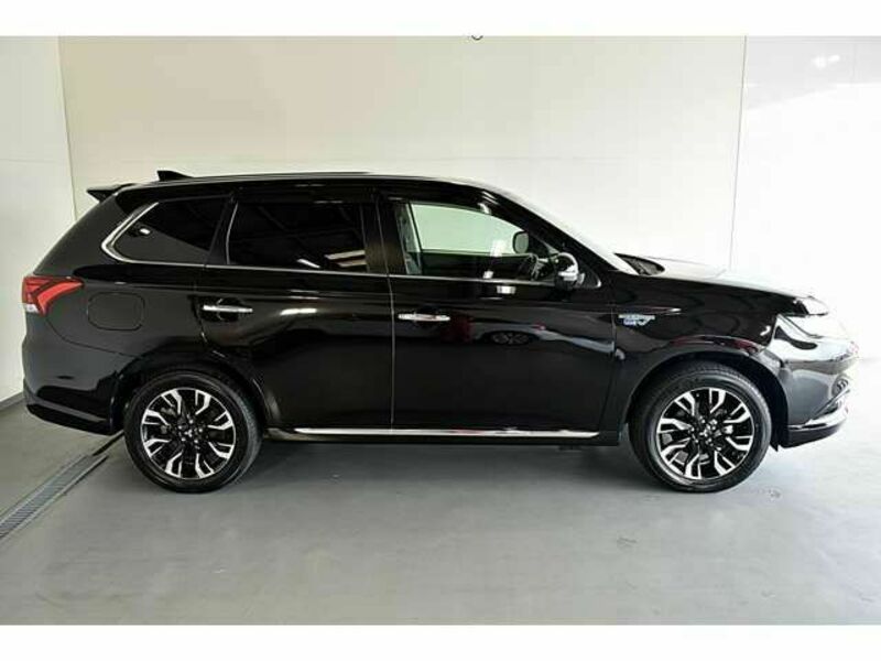 OUTLANDER PHEV